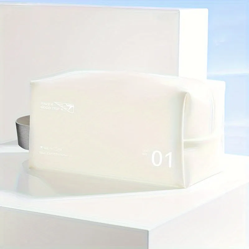 Berkley | Slim and minimalist travel organizer with multiple compartments