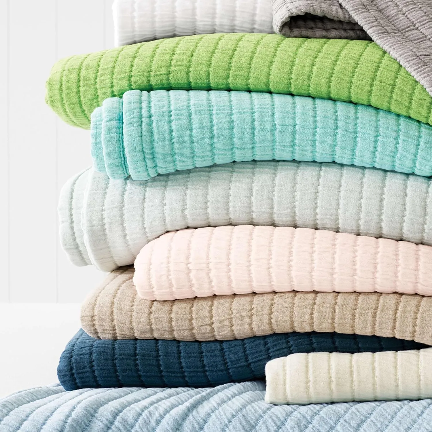 Boyfriend Aegean Matelasse Coverlet, Queen Size, Blue Solid Pattern