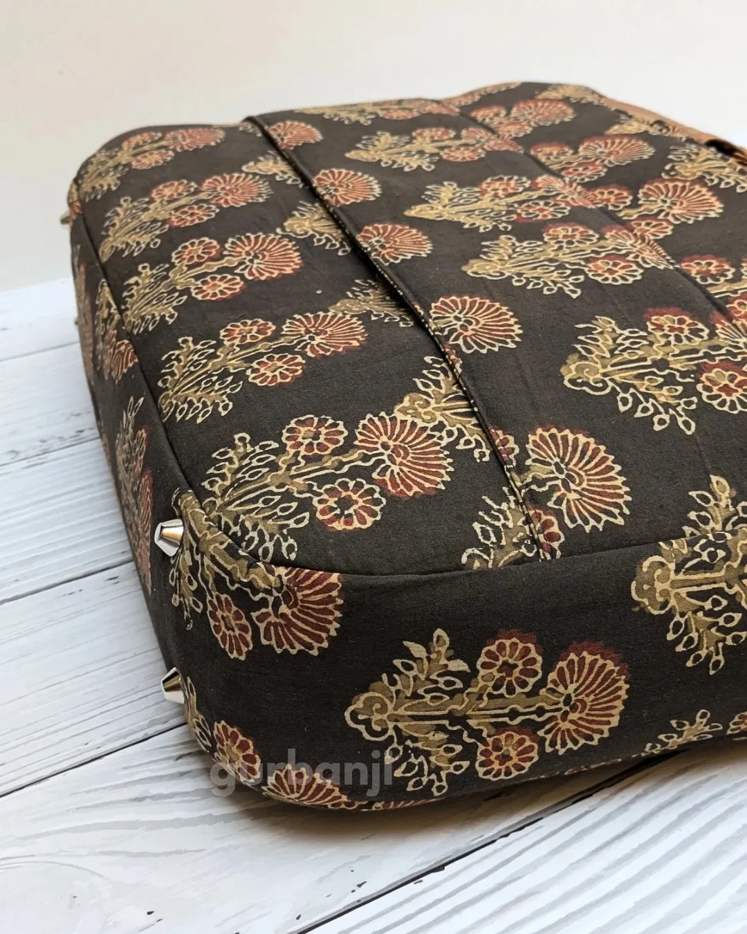Carry On : Mudra Bags