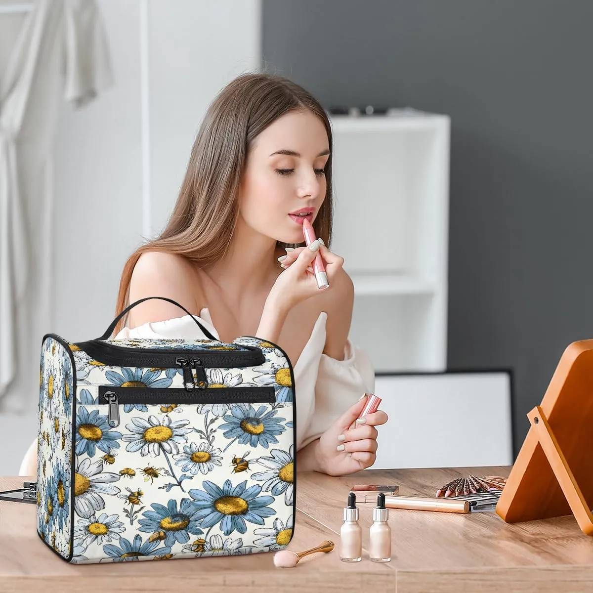 Daisy Bee Travel Toiletry Bag for Men and Women, Large Hanging Makeup Bag Organizer Toiletries Bag for Travel, Cosmetic Bag with Handle