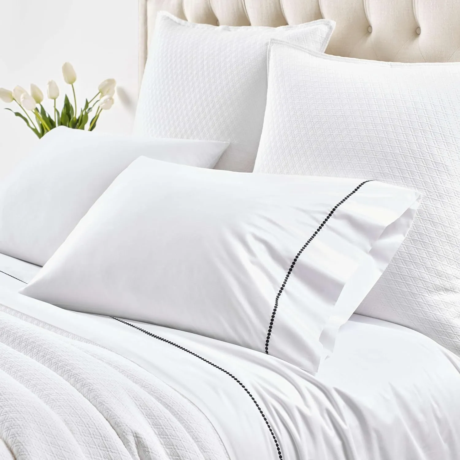 Dottie Embroidered Black Sheet Set, King Size, White Solid Pattern