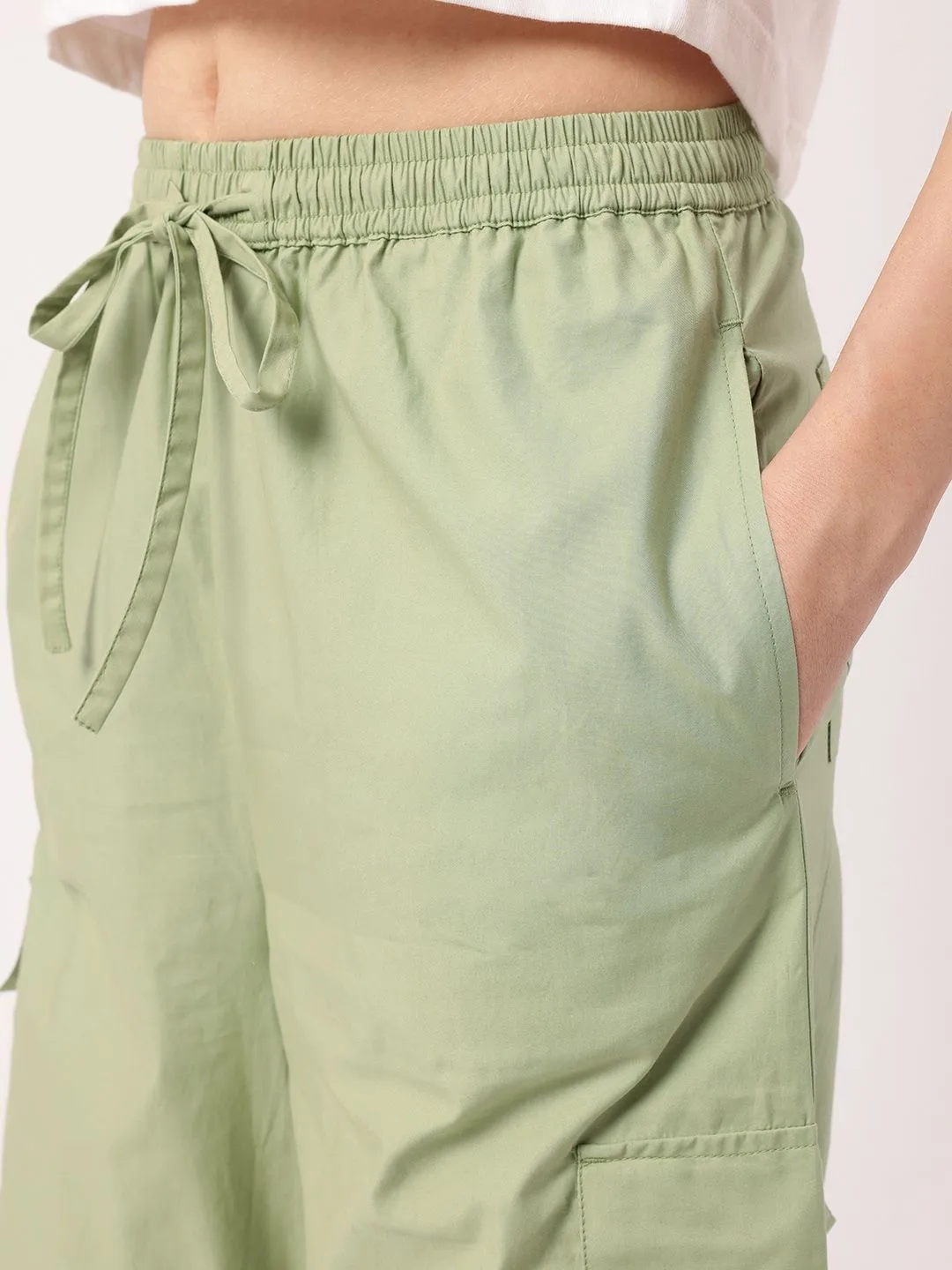 DressBerry Women Indie Street Smart In Cargo Grooves Trousers