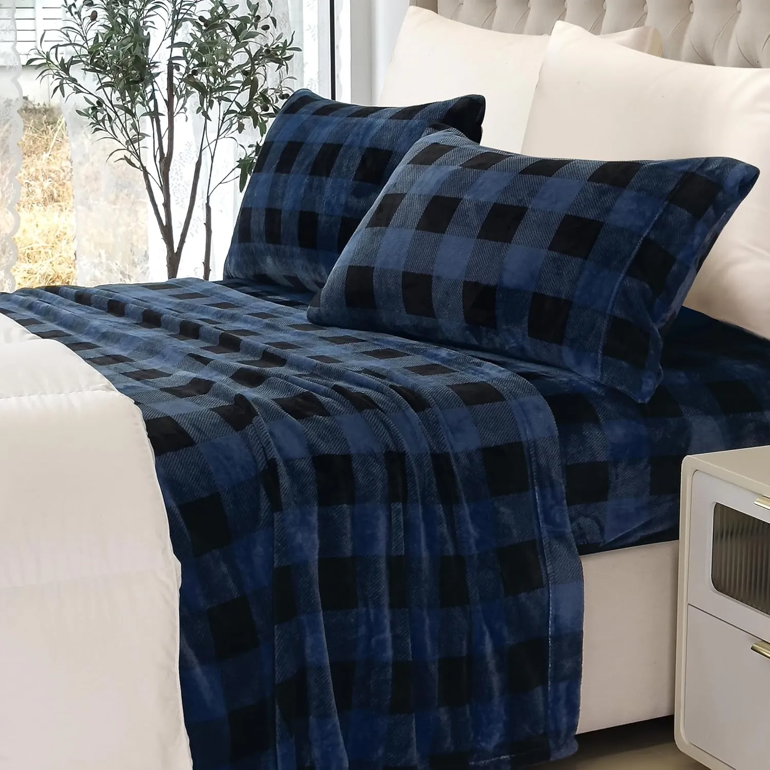 Elegant Comfort Luxuriously Soft 4-Piece Velvet Plush Flannel Sheet Set - Premium Quality - Cozy Warm, Anti-Static, Non Pilling Fuzzy Velvet Flannel Fleece Deep Pocket Sheet Set - King, Buffalo Blue