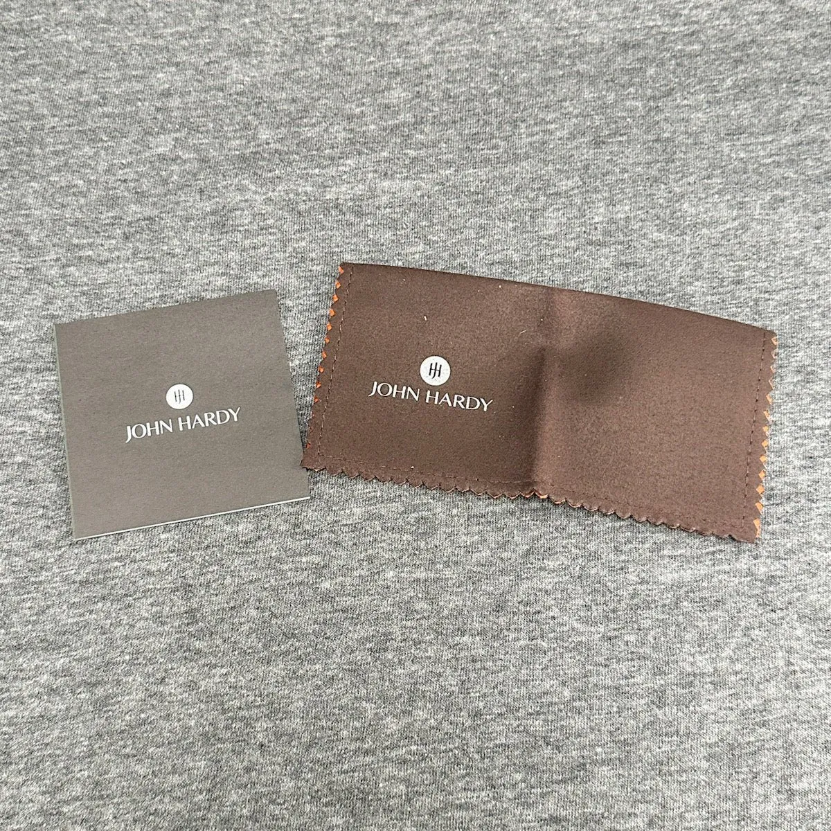 Estate John Hardy 4 Pouches, Cleaning Cloth & Card (Empty)