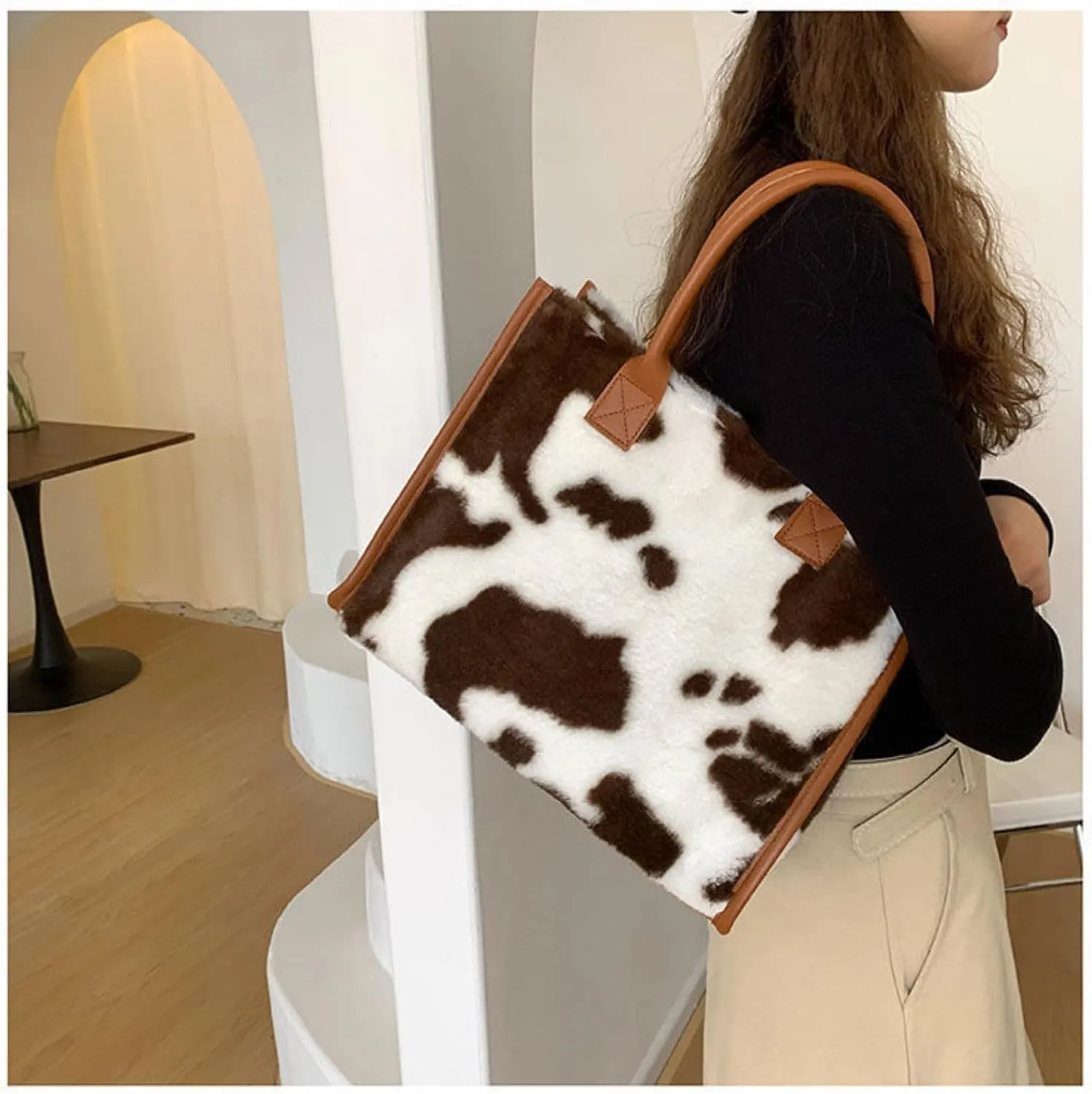 Faux Fur Large Tote Bags for Women Leopard Cow Print Shoulder Bags Purse Y2k Plush Handbags 2000s Streetwear