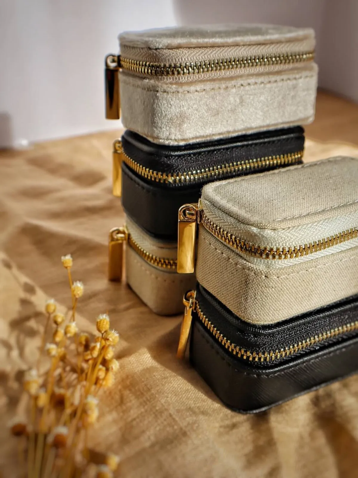 Finley - Petite Rectangle Jewellery Case