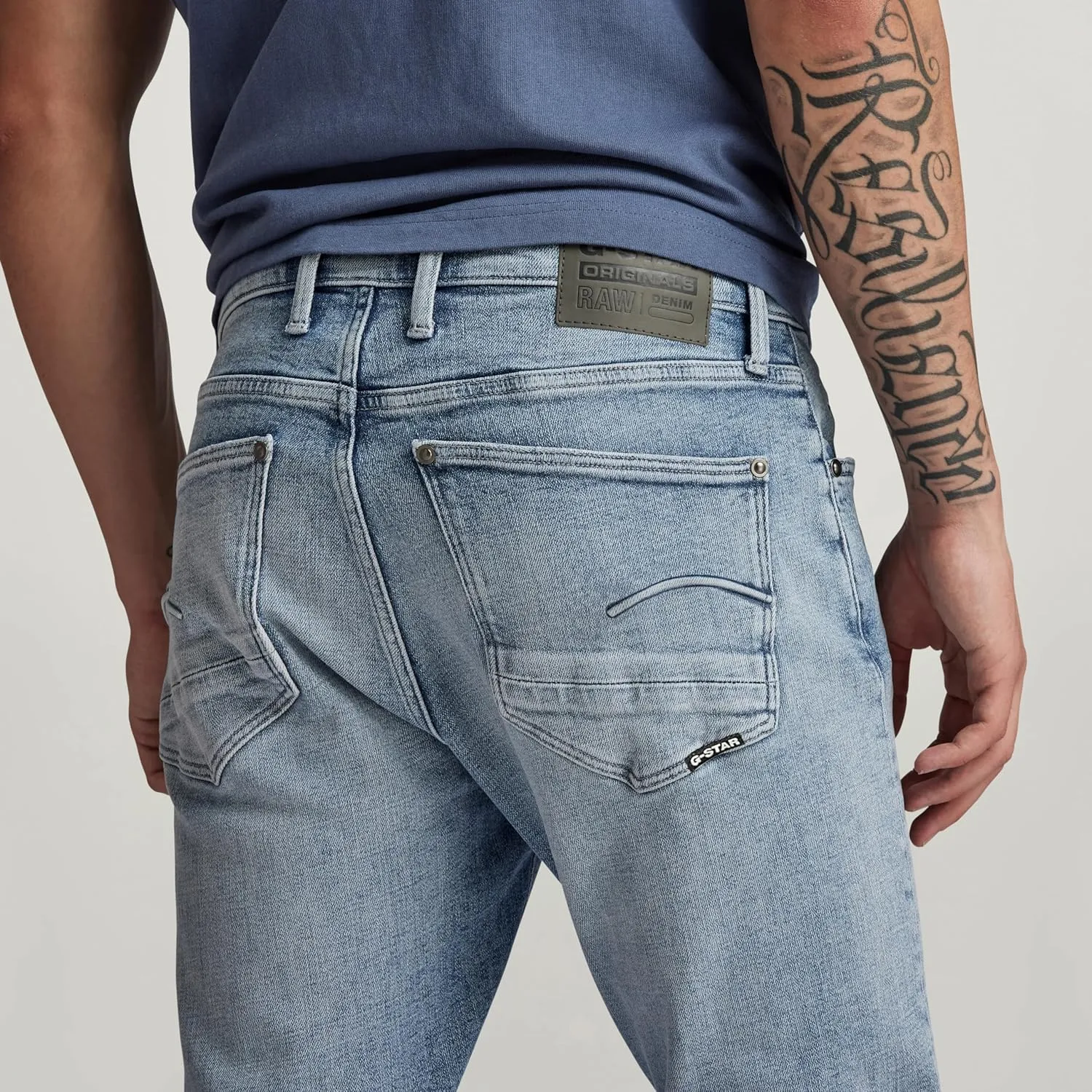 G-STAR RAW Men's Revend Super Slim Fit Jean in Slander Black Superstretch Aged
