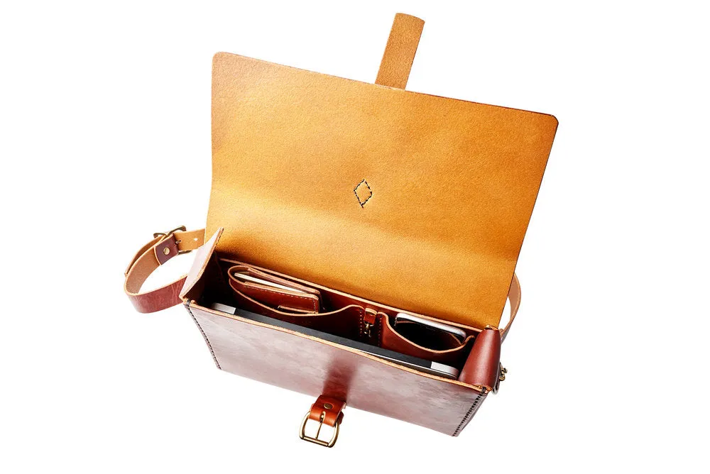 H B MESSENGER | BURNT UMBER LEATHER