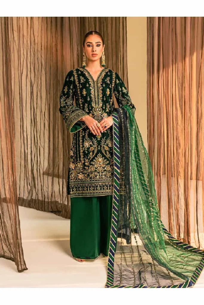 Ismah 04 || EMBROIDERED VELVET '22 || Gulaal