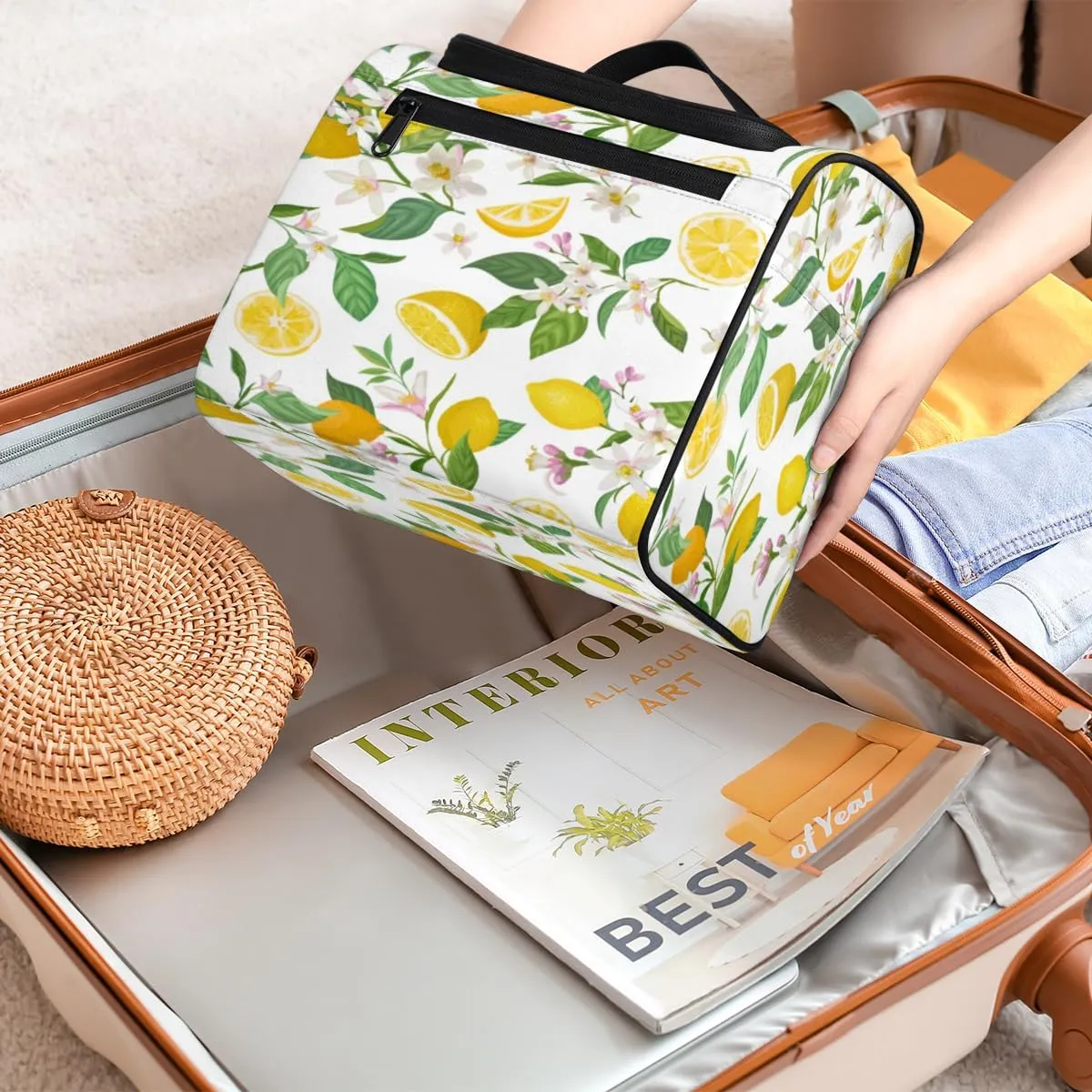 Lemons Pattern Hanging Toiletry Bag for Men Women Travel Cosmetic Makeup Organizer Bag Water Resistant Large Portable Wash Case for Accessories, Toiletries, Cosmetics