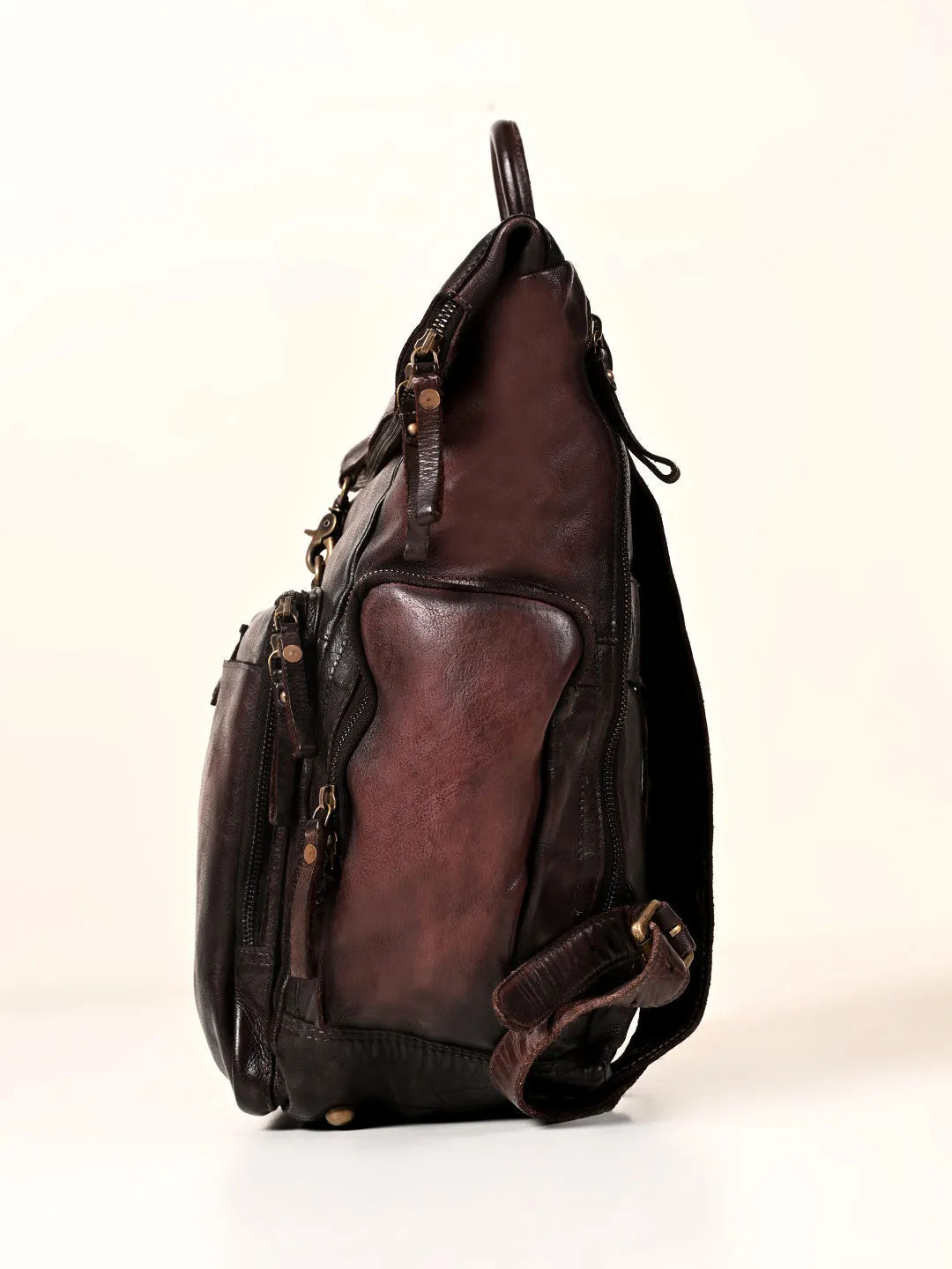 Leo : Real Leather Brown With Wash Effect Backpack