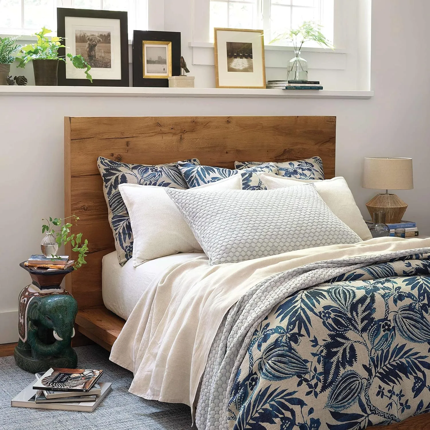 Lodi Blue Matelasse Coverlet, Queen Size, Blue Solid Pattern