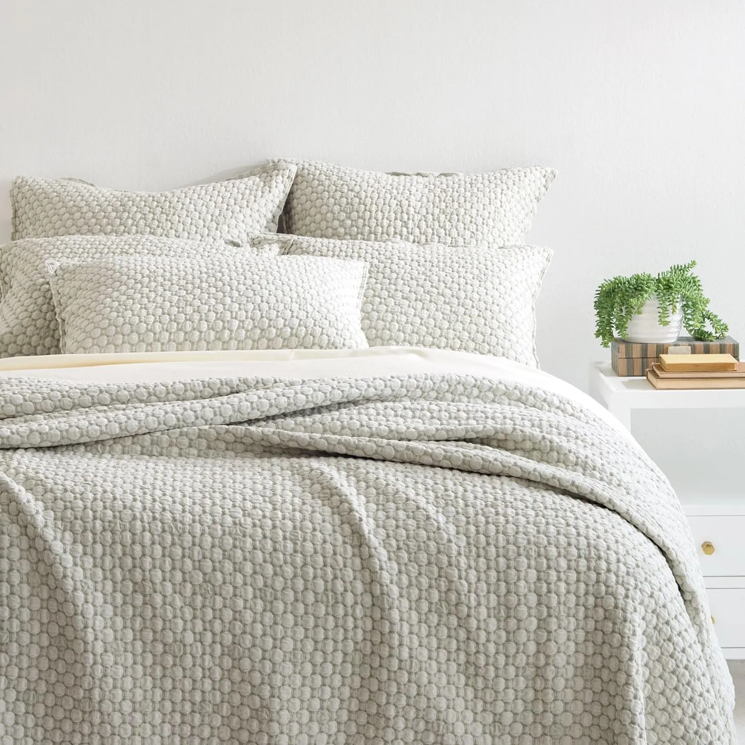 Lodi Sage Matelasse Coverlet, King Size, Green Solid Pattern