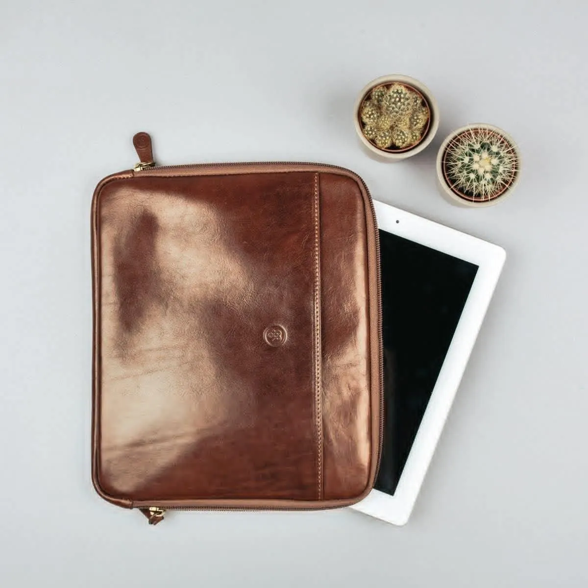 Maxwell Scott - Luxury Leather Tablet Case Cover with Three-Sided Zip - Handmade from Full Grain Hides - The Luzzi