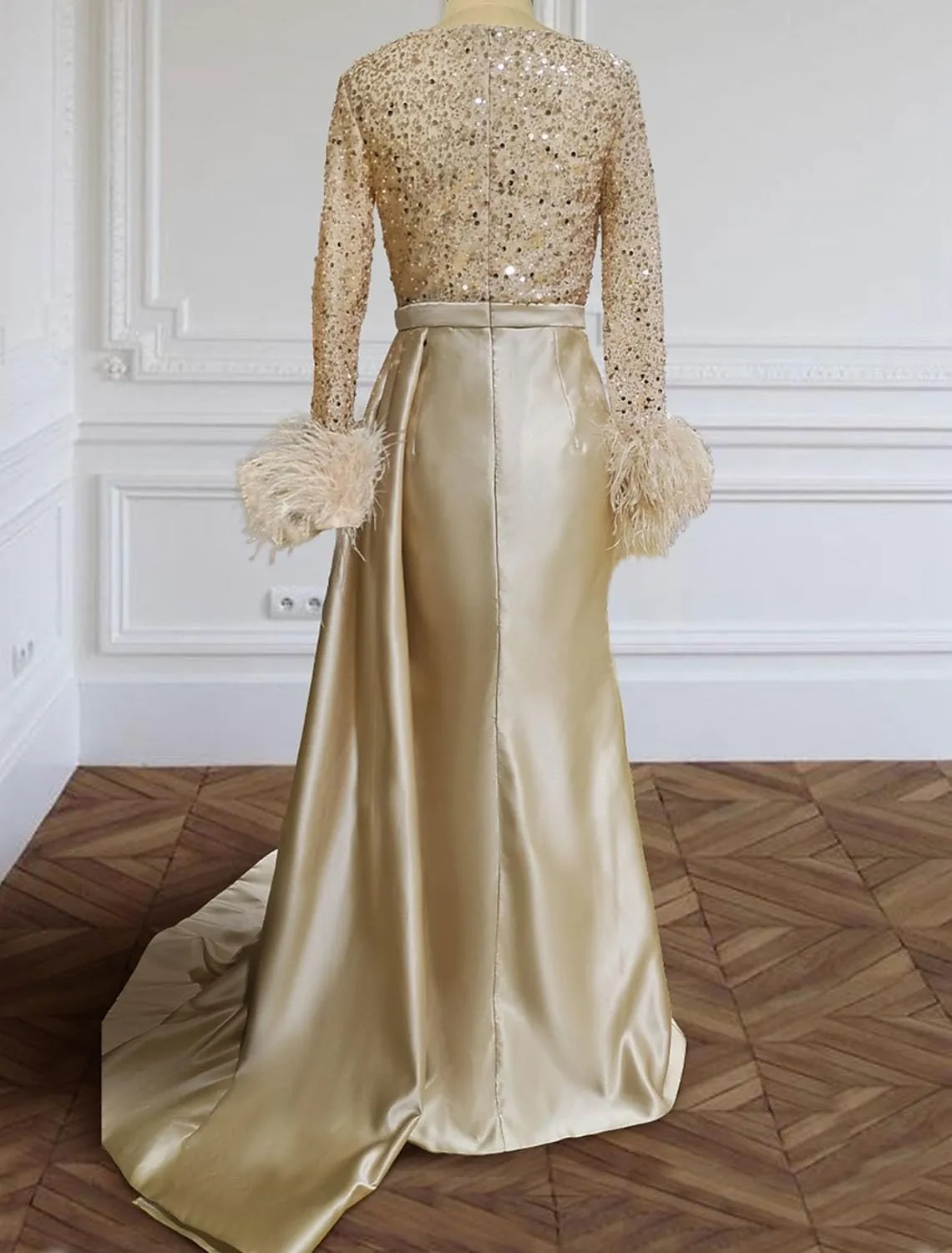 Mermaid/Trumpet Elegant Formal Wedding Party Gowns V Neck Long Sleeve Court Train Party Evening Dress Ruched 2024
