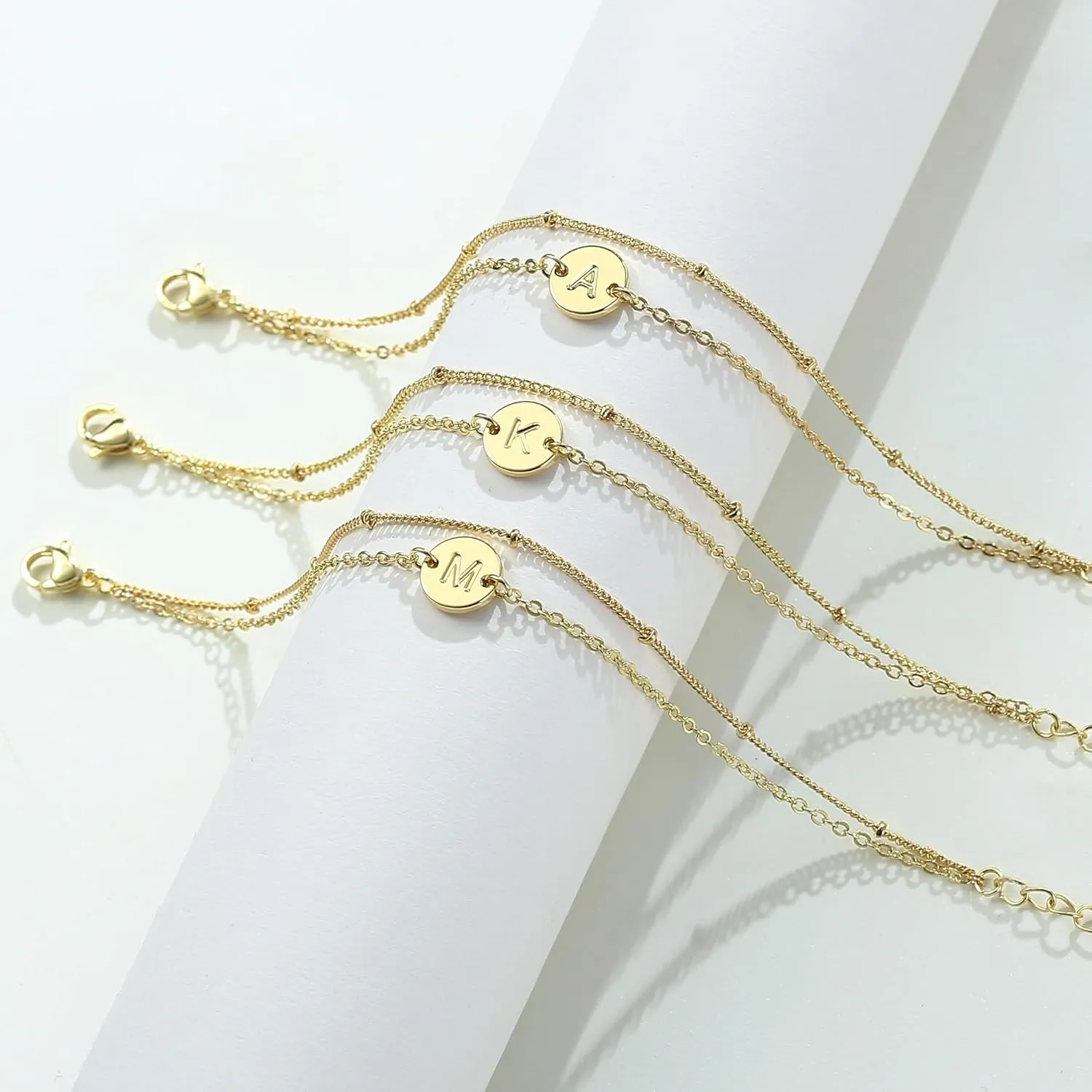 MONOZO Gold Bracelets for Women Jewelry Gifts - Dainty 18K Real Gold Plated Disc Monogram Letter A-Z Initial Bracelets for Women Trendy Personalized Letter Bracelet Jewelry Gifts for Her