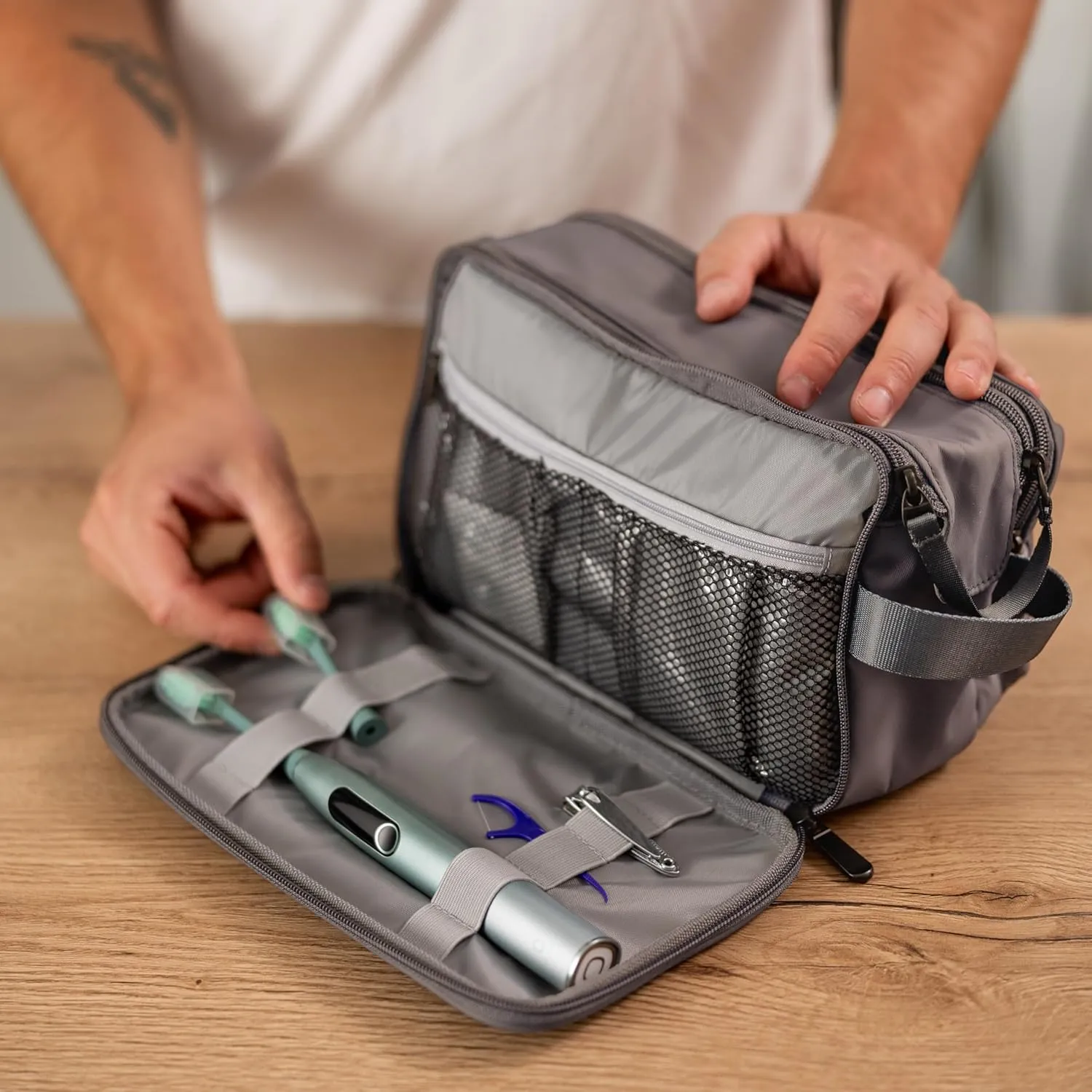 (Not Made In China) Men's Travel Toiletry Bag, Dopp Kit For Men, Water-Resistant Shaving Bag and Organizer for Toiletries and Accessories (Gray)