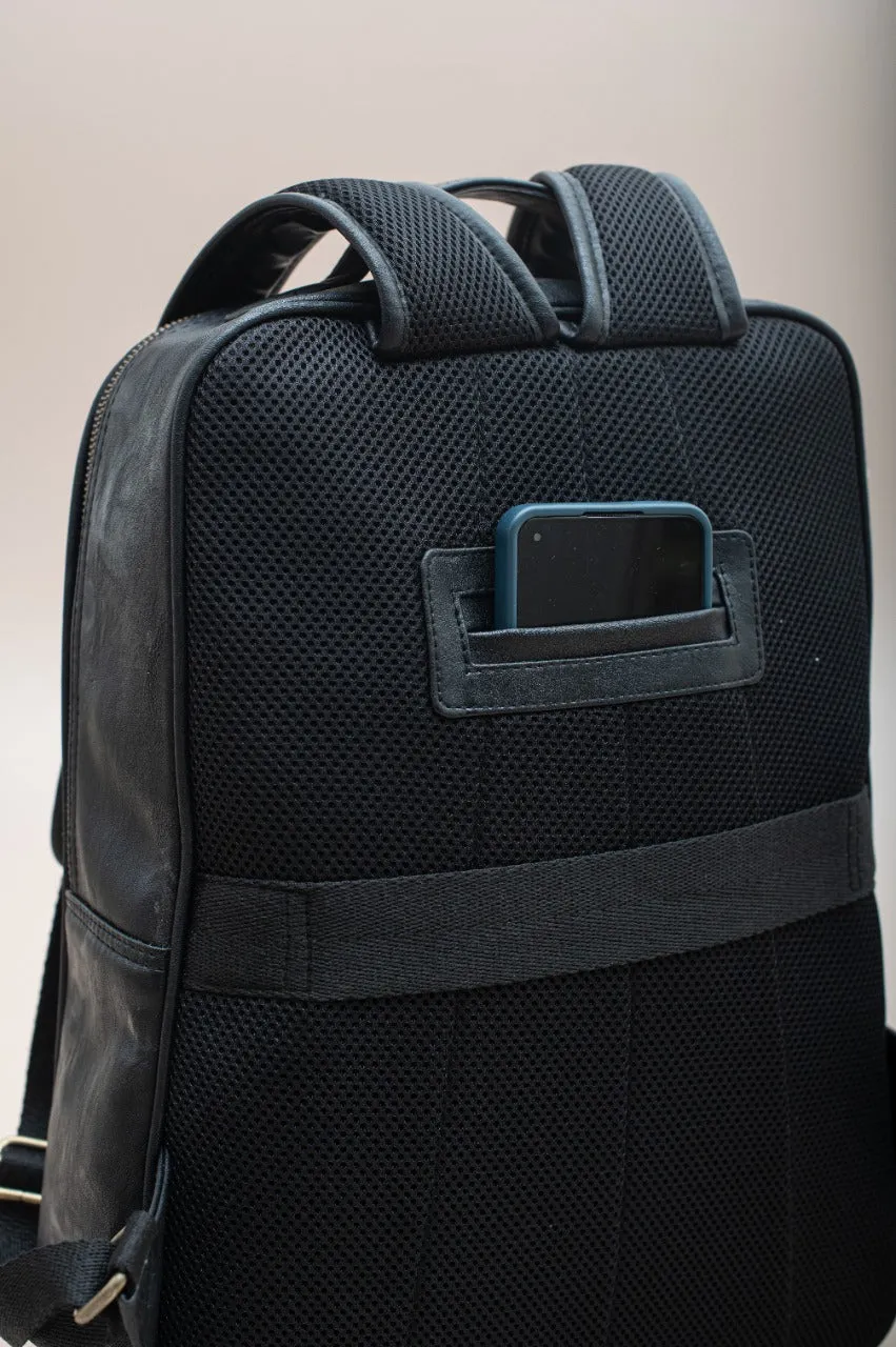 Oblique Phoenix Laptop Backpack: 1N