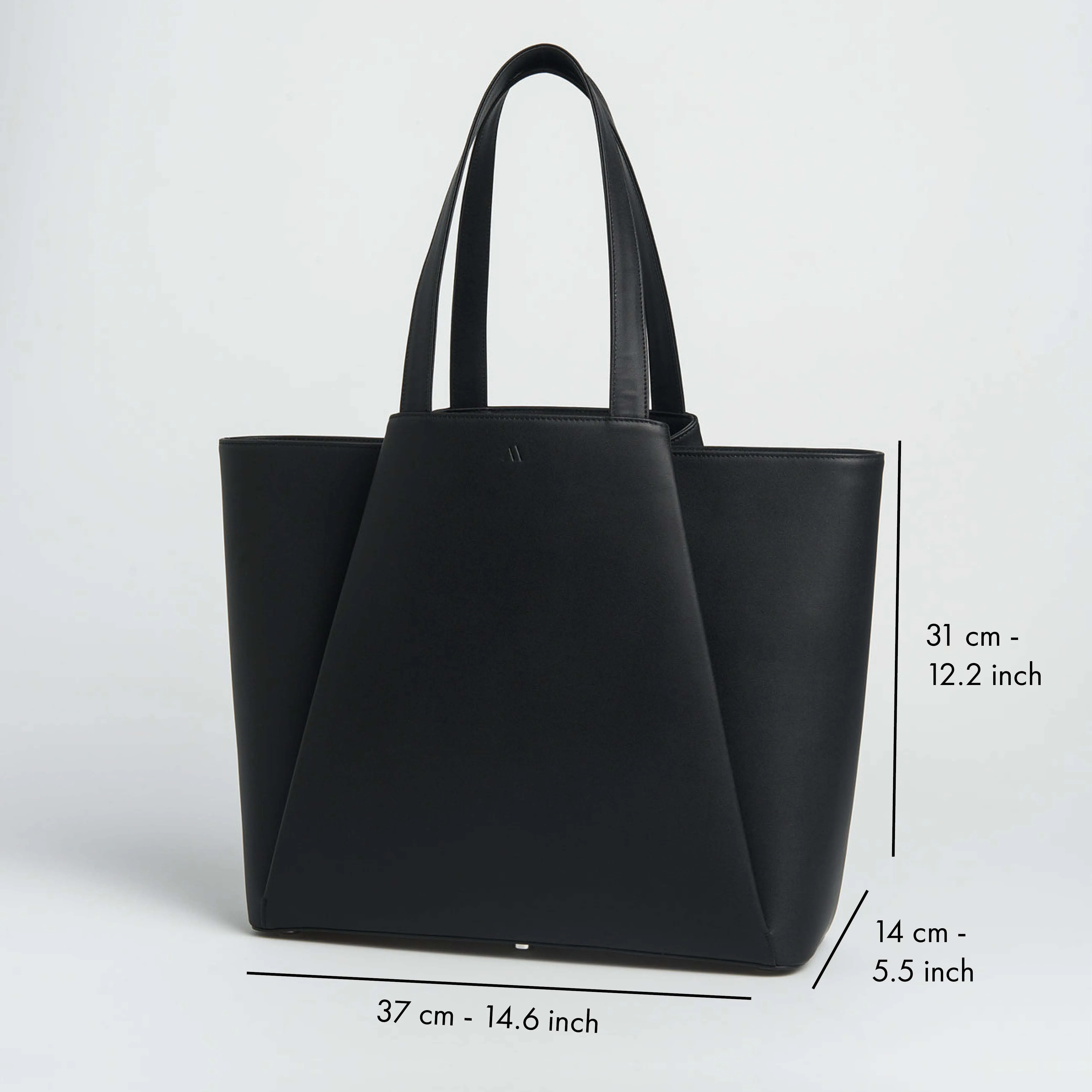 Pyramid - black