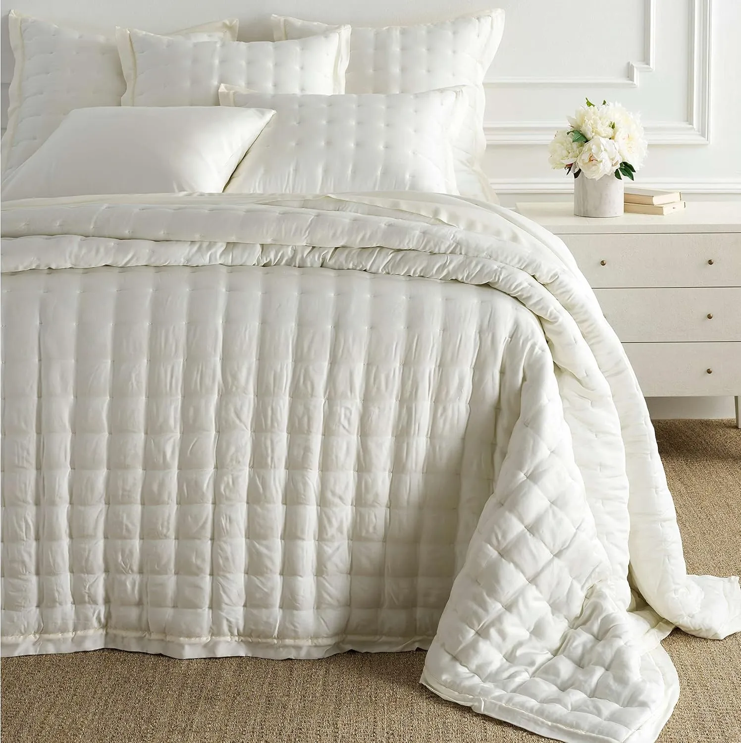 Silken Solid Ivory Puff Blanket, Twin Size, Ivory Solid Pattern
