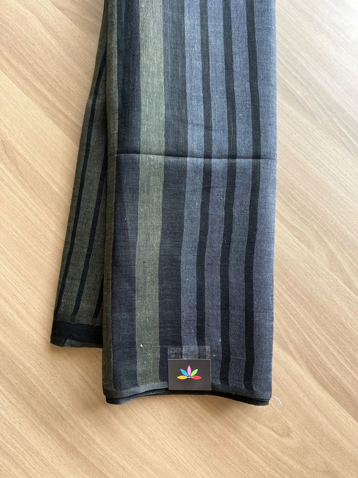 Simple Linen Saree -15524