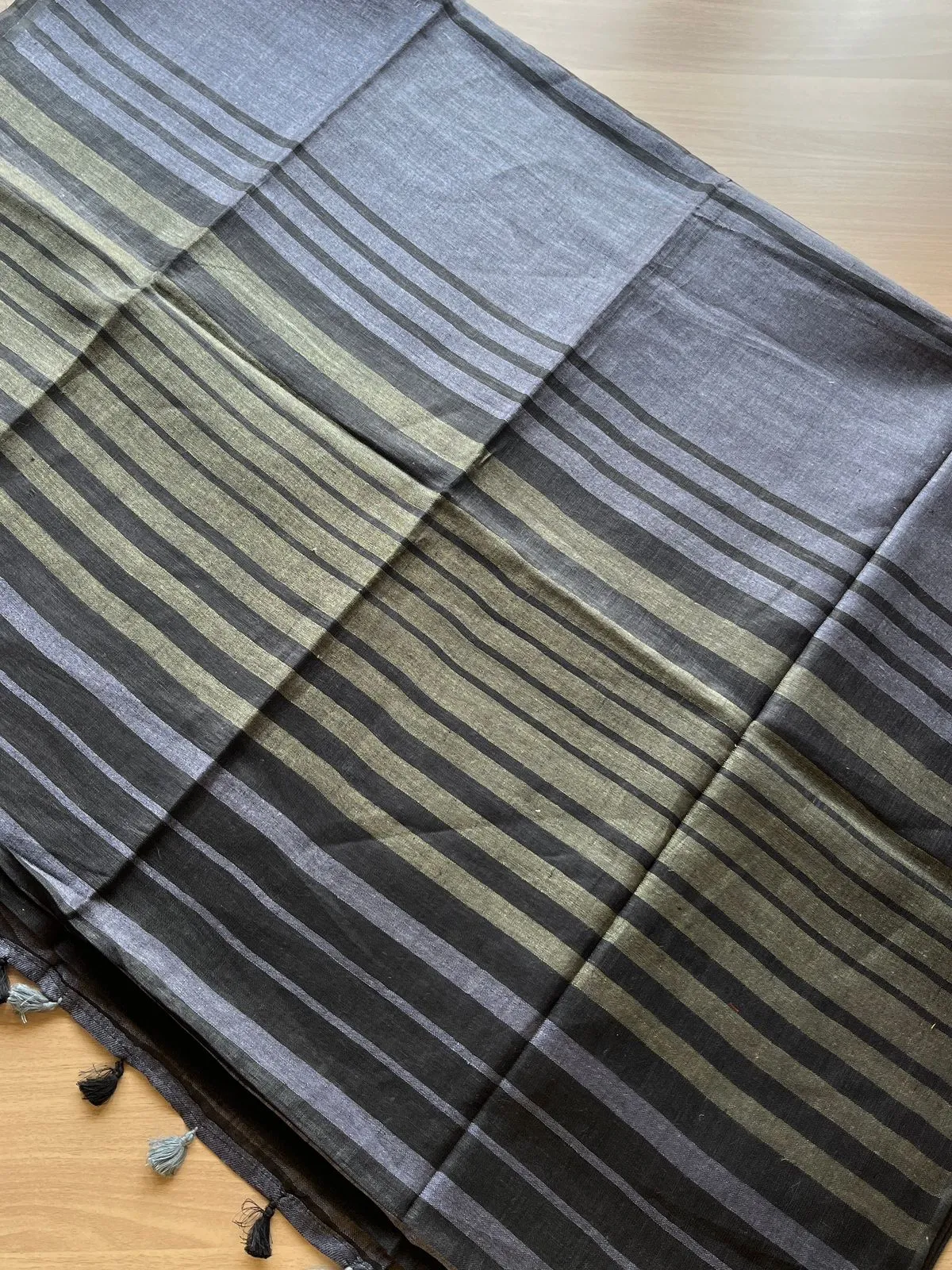 Simple Linen Saree -15524