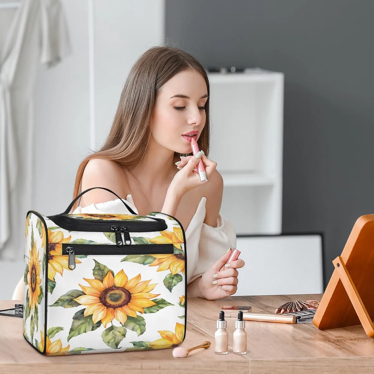 Sunflowers Travel Toiletry Bag for Men and Women, Large Hanging Makeup Bag Organizer Toiletries Bag for Travel, Cosmetic Bag with Handle