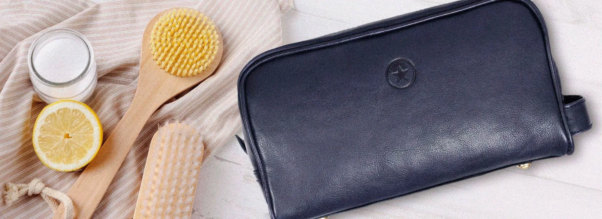 Tampa Leather Toiletry Bag - Navy Blue