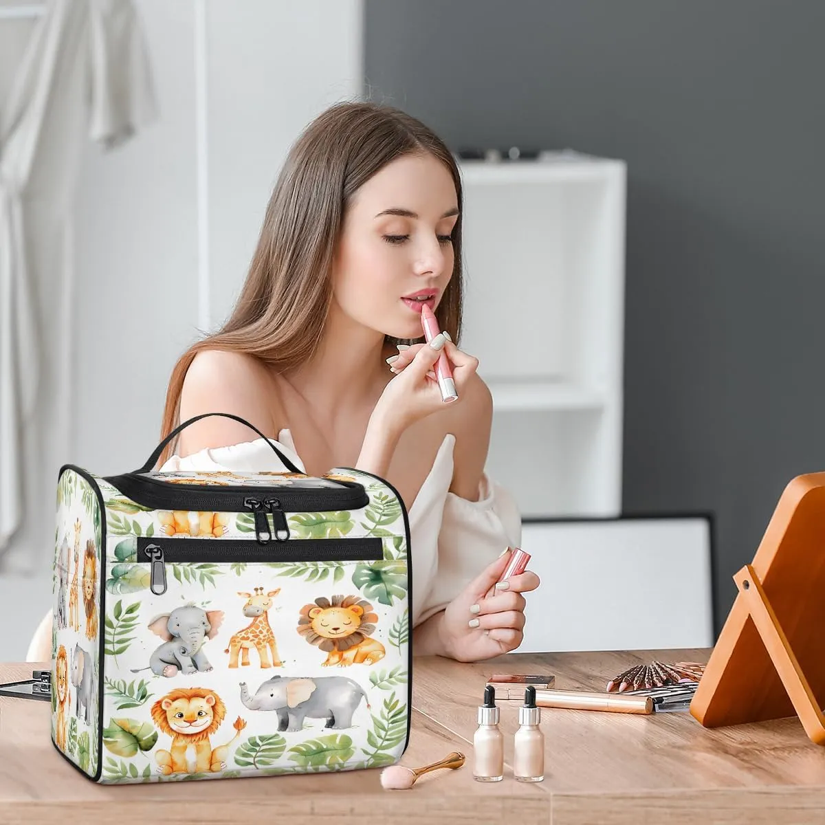 Tropical Rainfore Elephant Giraffe Lion Travel Toiletry Bag for Men and Women, Large Hanging Makeup Bag Organizer Toiletries Bag for Travel, Cosmetic Bag with Handle