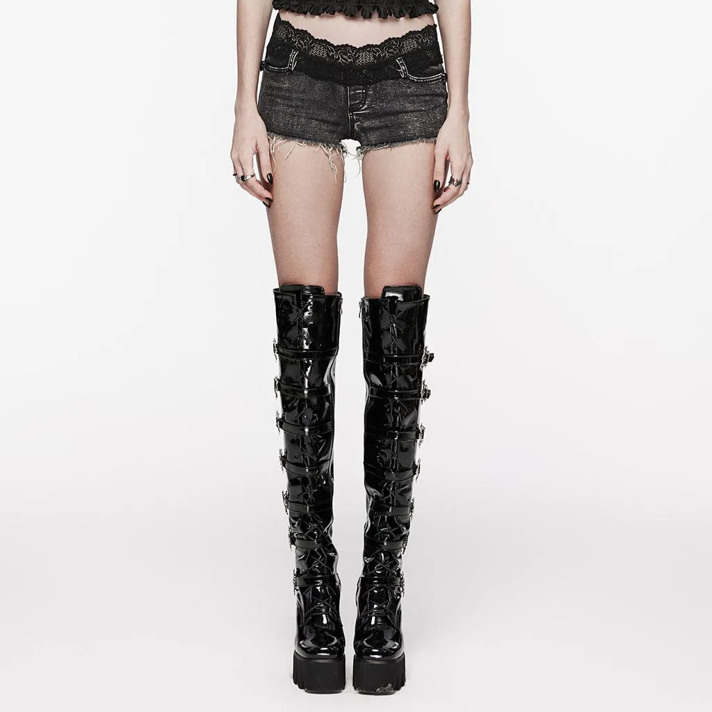 Unbesäumte Punk-Shorts mit Totenkopf-Splice-Motiv für Damen