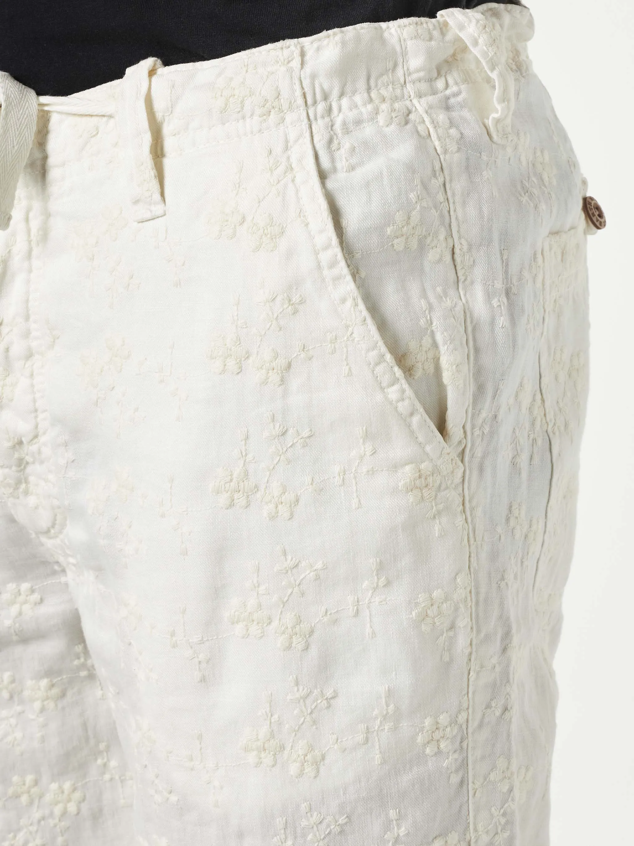 White embroidered bermuda shorts