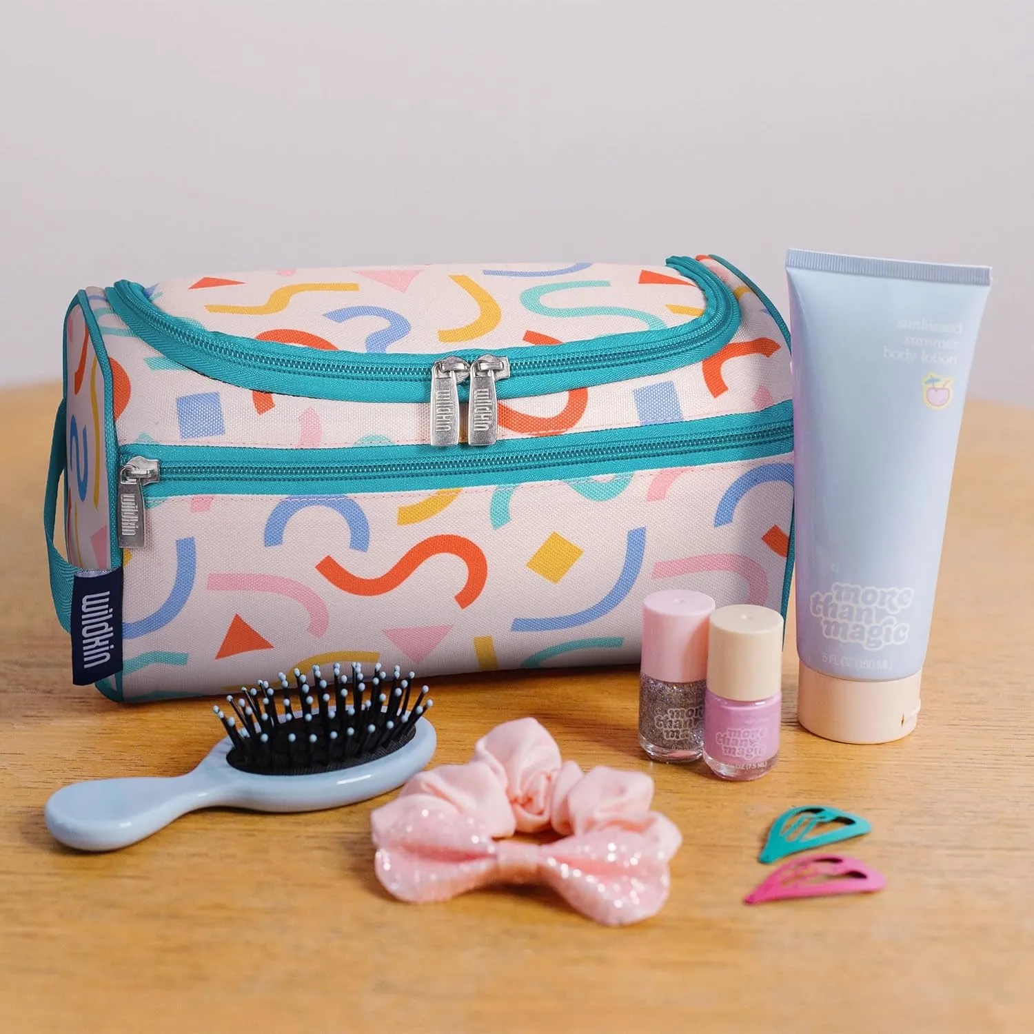 Wildkin Toiletry Bag for Boys and Girls, Ideal for School, Weekend, or Overnight Travel