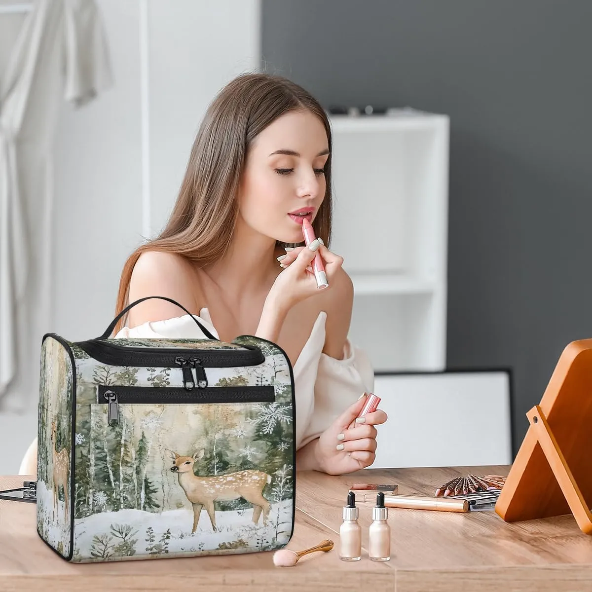 Winter Wonderland Deer Snowflakes Travel Toiletry Bag for Men and Women, Large Hanging Makeup Bag Organizer Toiletries Bag for Travel, Cosmetic Bag with Handle