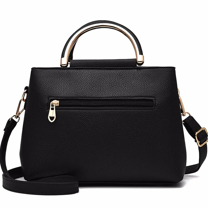 Women's Bag Leather Handbag Women Shoulder Bag Tote Flowers Shell Sac A Main Femme Rivets Fur Ball Pendant Luxury Designer Ladies