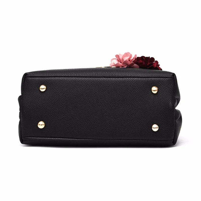 Women's Bag Leather Handbag Women Shoulder Bag Tote Flowers Shell Sac A Main Femme Rivets Fur Ball Pendant Luxury Designer Ladies