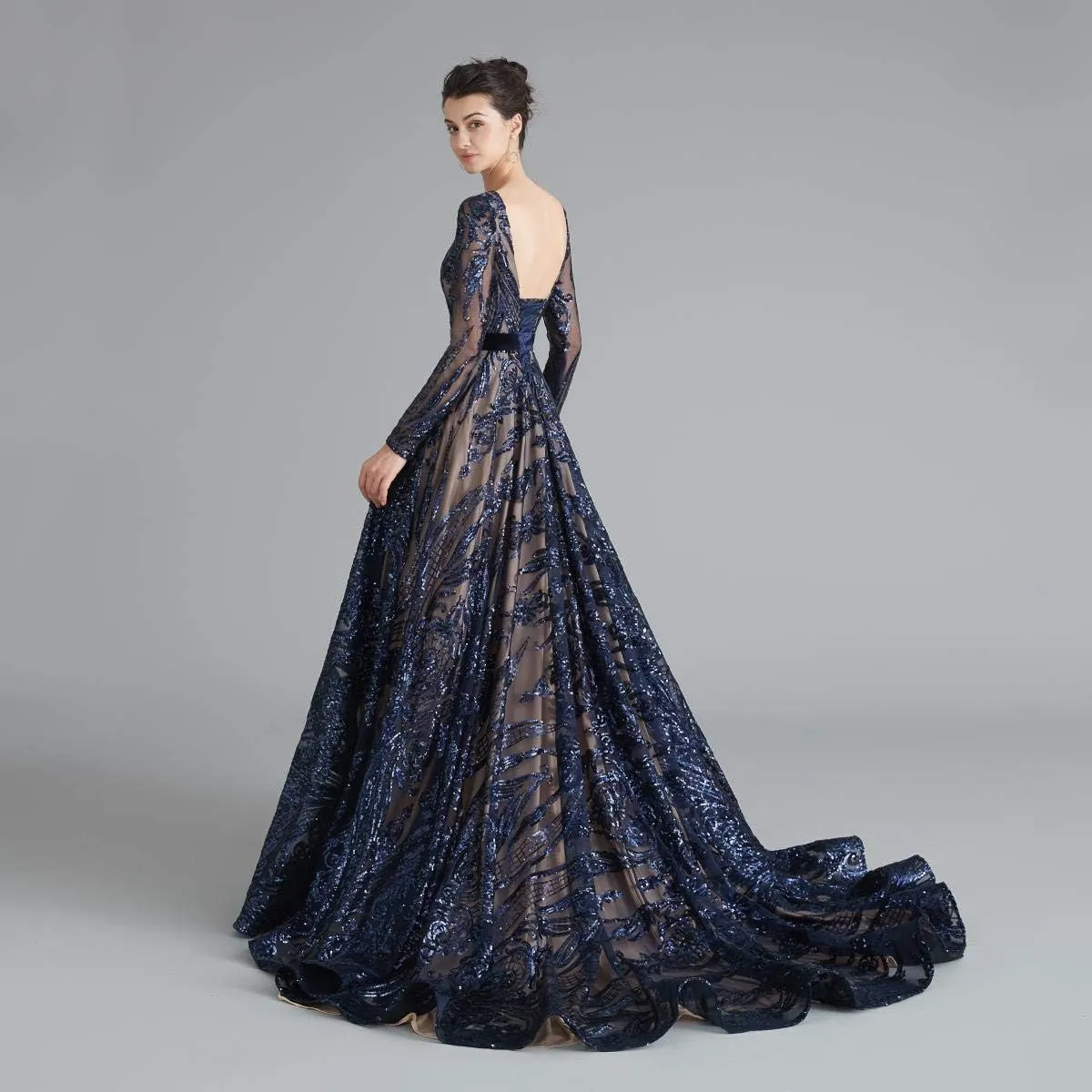 Women's Sequin Long Sleeves Formal Evening Dress Luxurious Chapel Train Prom Party Gowns