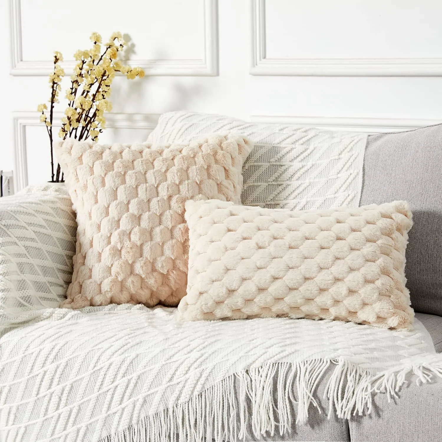 Yaertun Pack of 2 Super Soft Cozy Decorative Throw Pillow Covers Fuzzy Plush Faux Fur Luxury Cushion Cover Pillowcase for Sofa Couch Bed Livingroom 16x16 Inch Beige